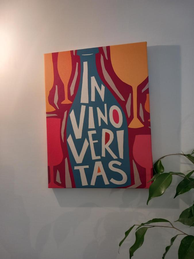 In Vino Veritas スルモナ エクステリア 写真
