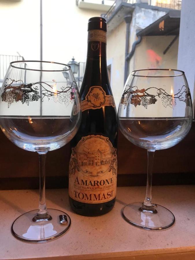 In Vino Veritas スルモナ エクステリア 写真